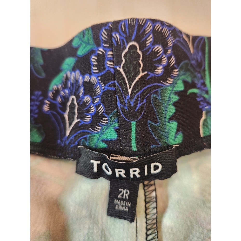 Torrid Skater Skirt Womens 2R Green Purple Floral Damask Ponte Knit Flare Mini - Picture 11 of 13